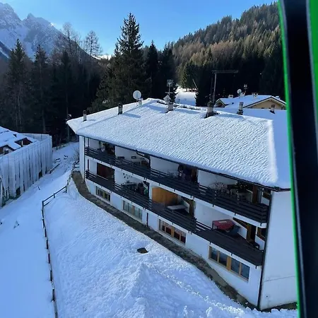 Accesso Diretto Alle Piste Da Sci *